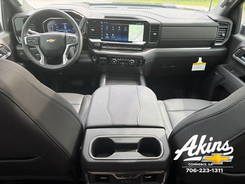 New 2025 Chevrolet Silverado 2500 LTZ w/ LTZ Convenience Package AWD/4WD image 19