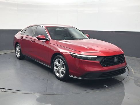 Used 2023 Honda Accord LX image 2