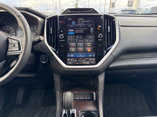Used 2025 Subaru Ascent Touring w/ Popular Package #1 AWD/4WD image 23