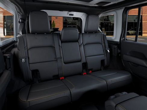 New 2026 Jeep Wrangler Unlimited Sahara AWD/4WD image 15