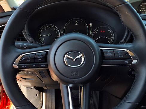 Certified 2025 MAZDA CX-30 AWD 2.5 S w/ Preferred Package image 11