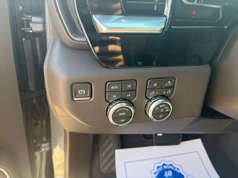 New 2026 GMC Sierra 1500 SLT w/ SLT Premium Package AWD/4WD image 19