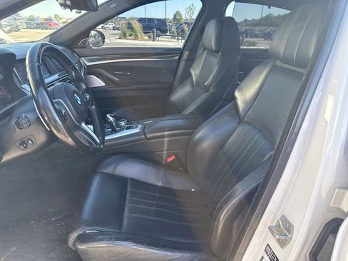 Used 2015 BMW M5 RWD image 7
