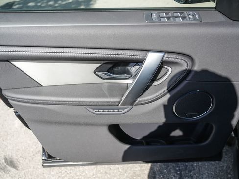 New 2026 Land Rover Discovery Sport Landmark AWD/4WD image 19