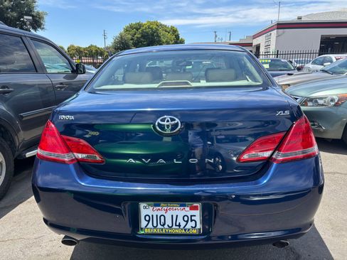 Used 2006 Toyota Avalon XLS FWD image 5