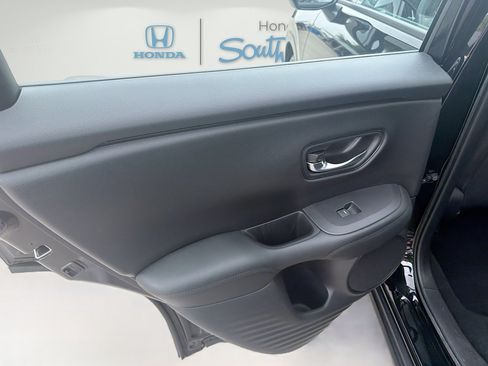 Used 2024 Honda HR-V LX image 24