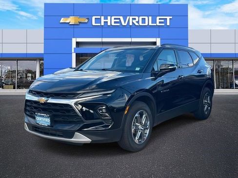 Certified 2025 Chevrolet Blazer LT FWD image 4