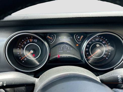 Used 2022 Jeep Wrangler Unlimited Sport AWD/4WD image 37