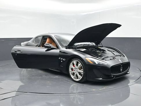 Used 2017 Maserati GranTurismo Sport RWD image 59