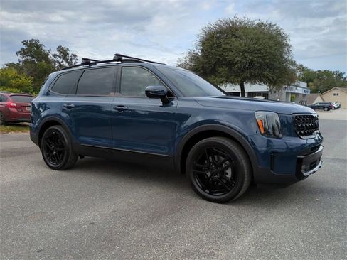 Used 2025 Kia Telluride SX X-Line image 2