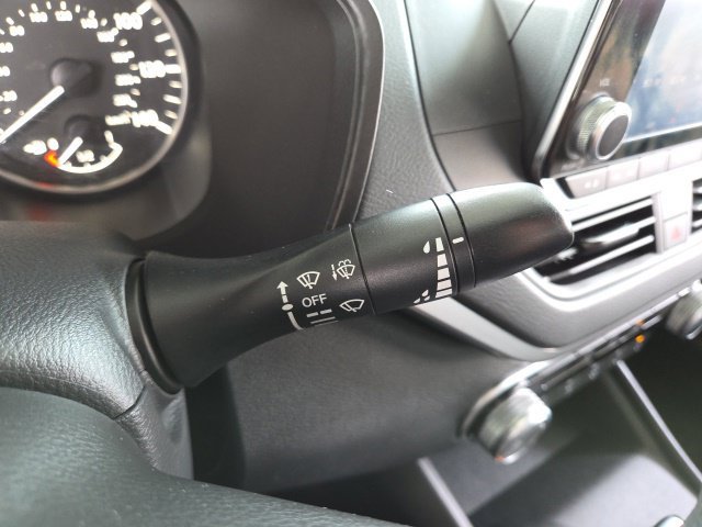 Used 2022 Nissan Altima 2.5 SV FWD image 49
