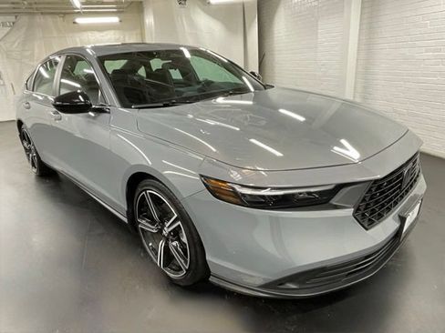 Certified 2025 Honda Accord Sport image 7