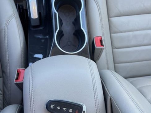 Used 2016 Ford Escape Titanium w/ Equipment Group 301A image 17
