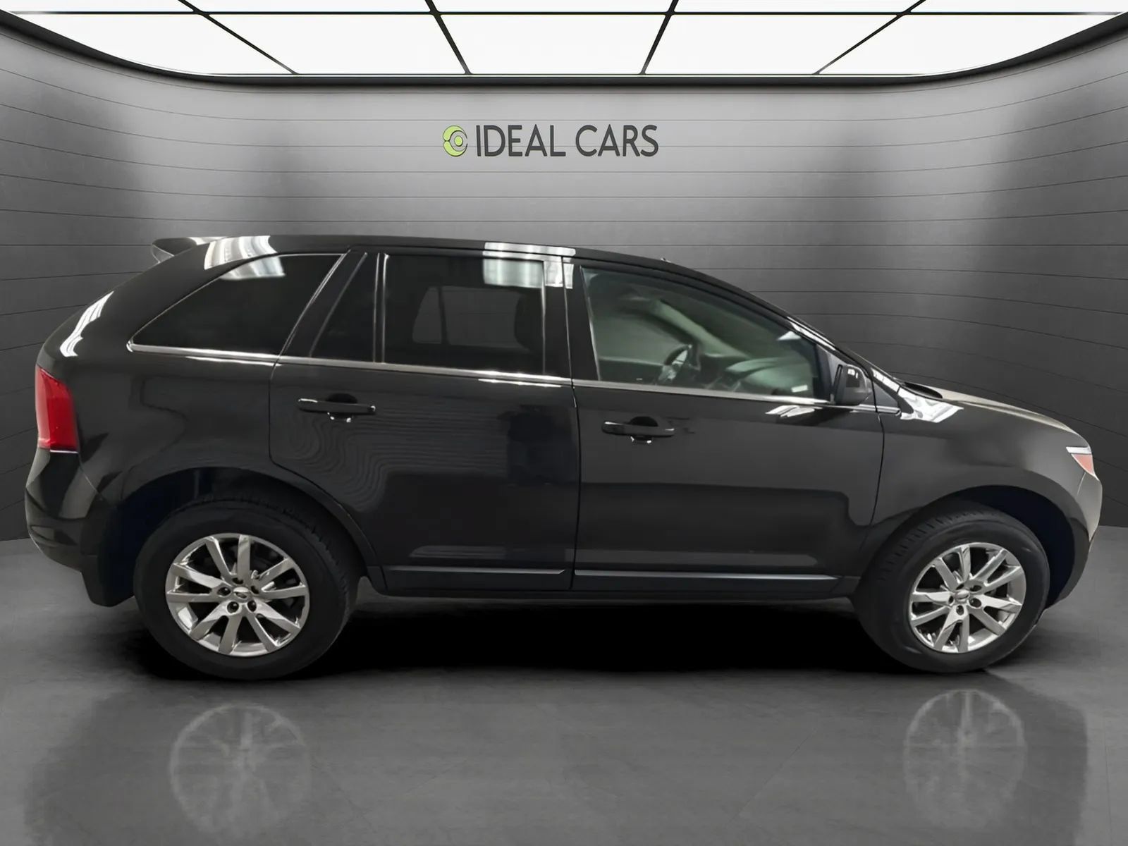 Used 2013 Ford Edge Limited FWD image 4