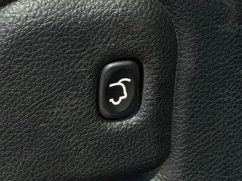 Used 2019 Jeep Grand Cherokee Laredo w/ Security & Convenience Group AWD/4WD image 26