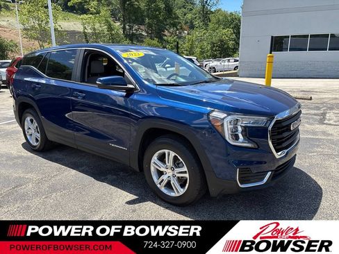 Used 2022 GMC Terrain SLE w/ LPO, Floor Liner Package AWD/4WD image 7