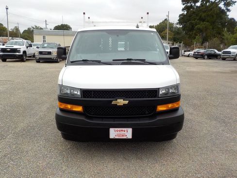 Used 2020 Chevrolet Express 2500 w/ Driver Convenience Package image 8