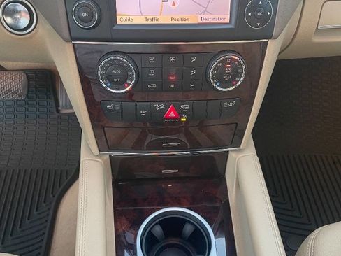 Used 2011 Mercedes-Benz ML 350 4MATIC image 23