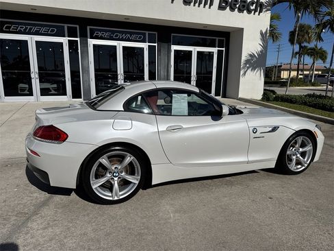 Used 2016 BMW Z4 sDrive28i image 5