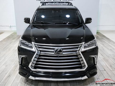 Used 2021 Lexus LX 570 4WD w/ Luxury Package image 30