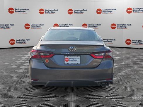 Used 2024 Toyota Camry SE FWD image 6
