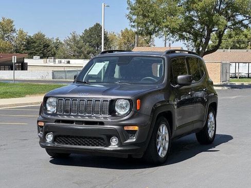Used 2020 Jeep Renegade Latitude w/ Popular Equipment Group image 9