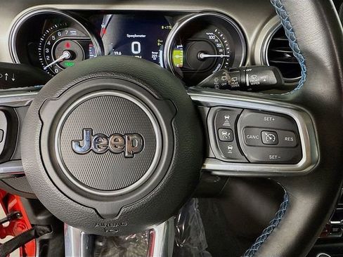 Used 2022 Jeep Wrangler Unlimited Rubicon 4xe w/ Safety Group AWD/4WD image 25