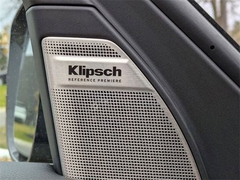 New 2026 INFINITI QX80 4WD image 17