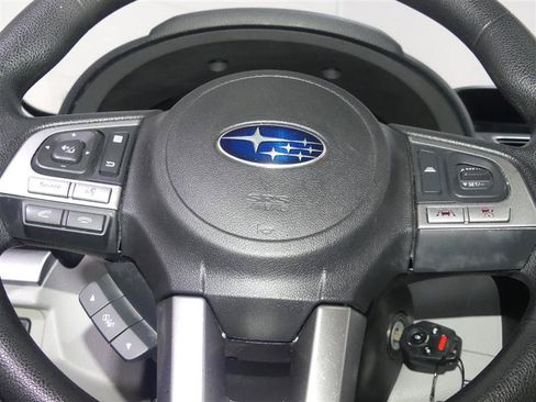 Used 2018 Subaru Forester 2.5i Premium AWD/4WD image 31
