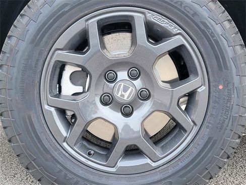 New 2025 Honda Pilot TrailSport image 11