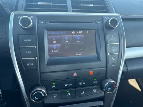 Used 2016 Toyota Camry SE FWD image 11
