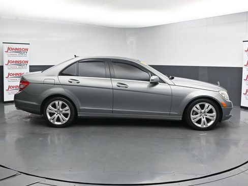 Used 2010 Mercedes-Benz C 300 Sedan image 9