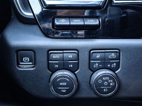 Used 2024 Chevrolet Silverado 1500 High Country w/ Technology Package image 24