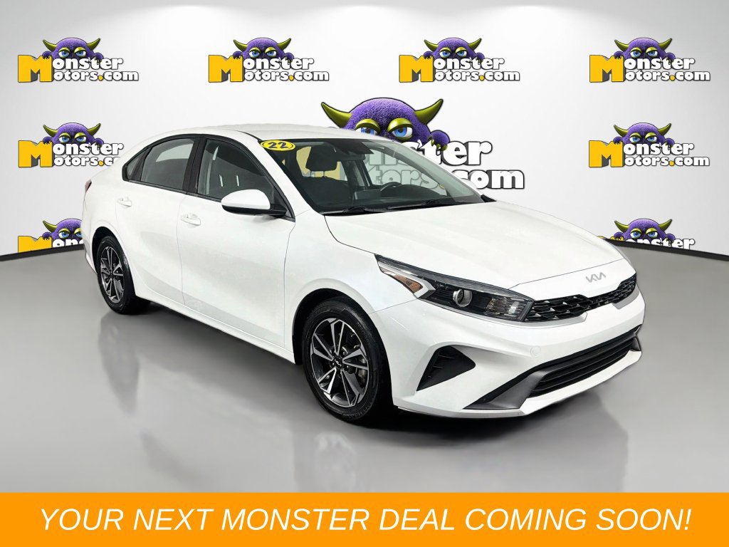Used 2022 Kia Forte LXS FWD image 3