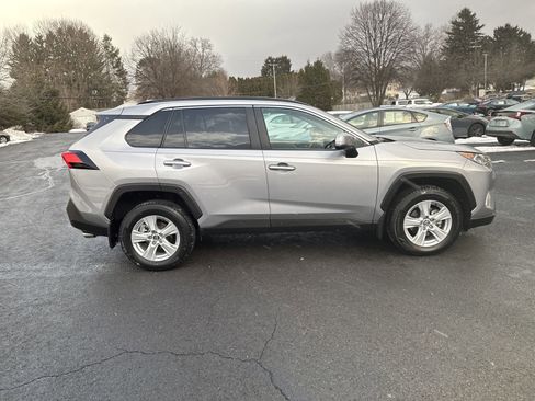 Used 2021 Toyota RAV4 XLE image 14