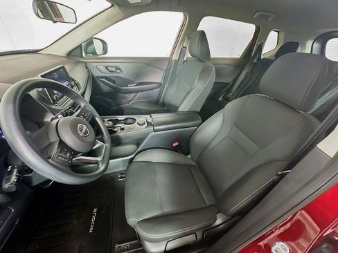 Used 2023 Nissan Rogue S image 13