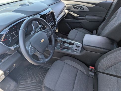 Used 2023 Chevrolet Traverse LT image 22