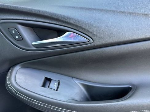 Used 2023 Buick Encore GX Select w/ Sport Touring Package image 21