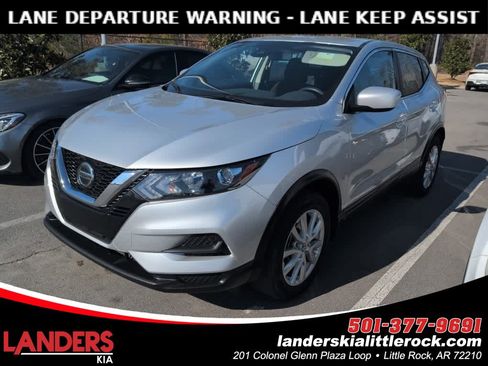 Used 2022 Nissan Rogue Sport S image 1