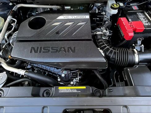 Used 2023 Nissan Rogue S AWD/4WD image 30
