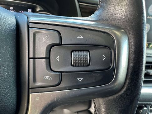 Used 2021 Chevrolet Tahoe Z71 w/ Z71 Off-Road Package AWD/4WD image 16