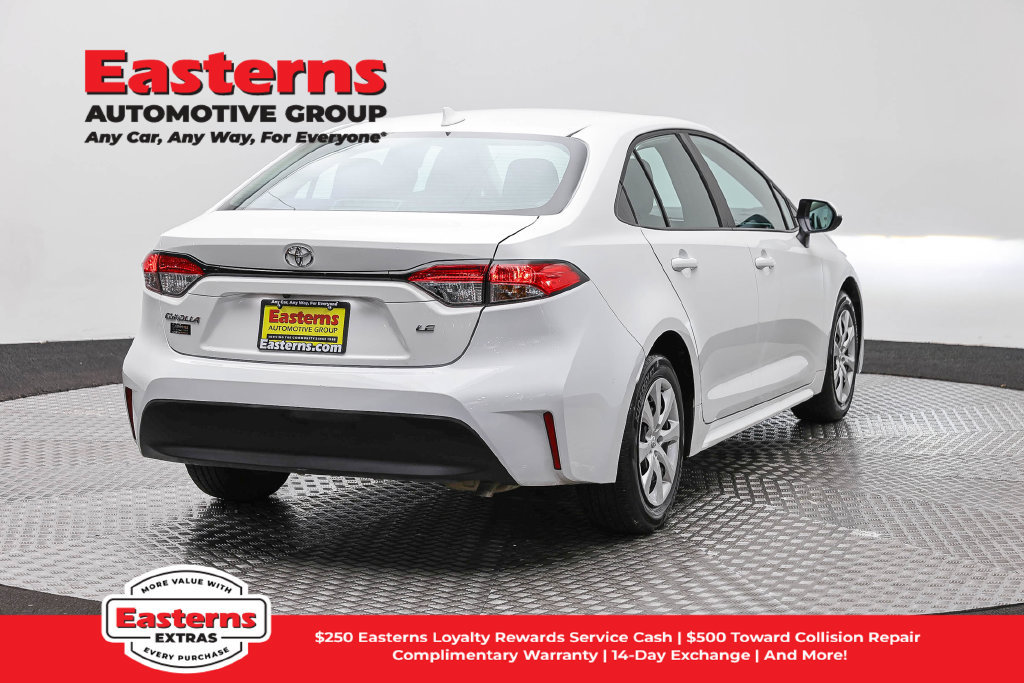 Used 2026 Toyota Corolla LE FWD image 6