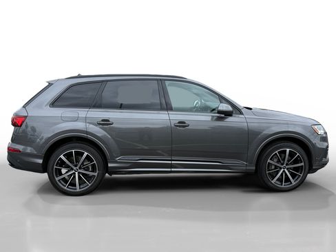 Used 2023 Audi Q7 3.0T Premium Plus w/ Premium Plus Package AWD/4WD image 6
