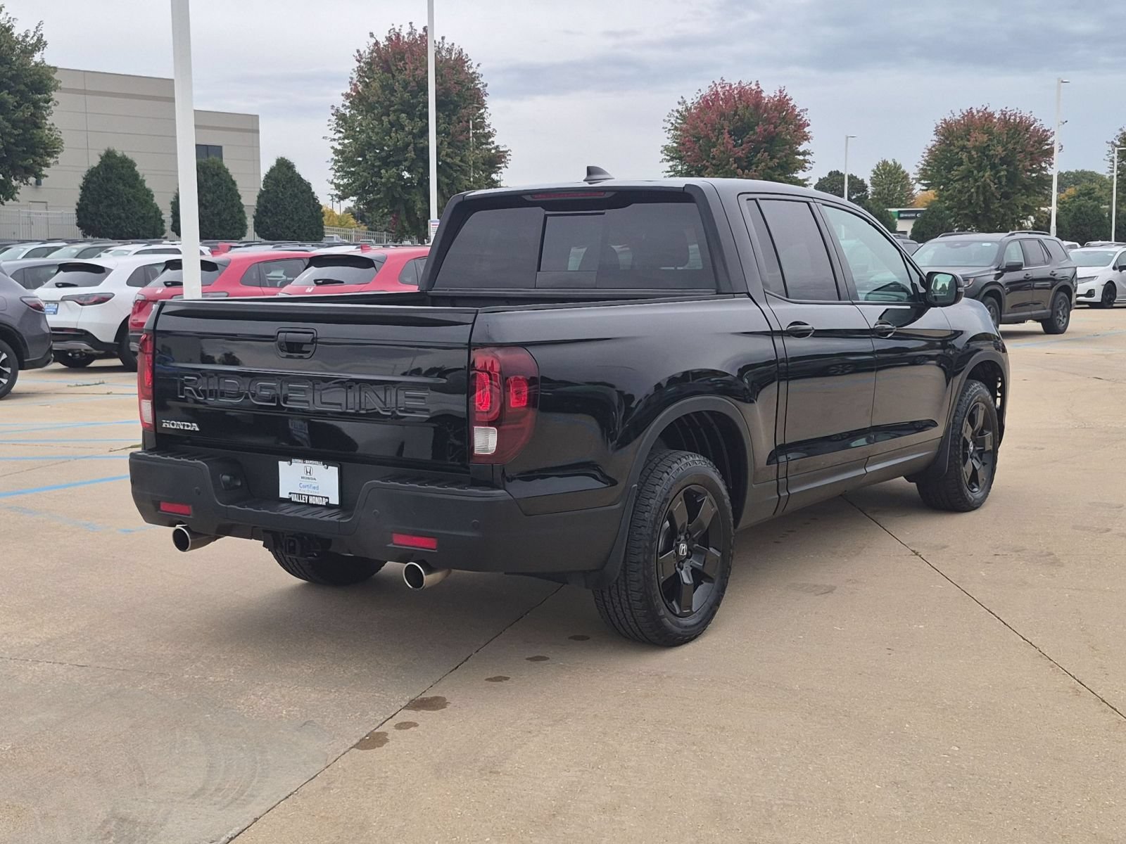 Certified 2025 Honda Ridgeline Black Edition image 6