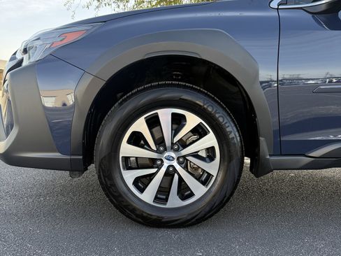 Certified 2025 Subaru Outback Premium w/ Popular Package #1A image 31