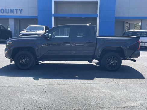 Used 2024 Toyota Tacoma SR5 RWD image 6