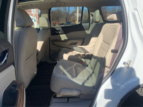 Used 2017 GMC Acadia Denali image 24