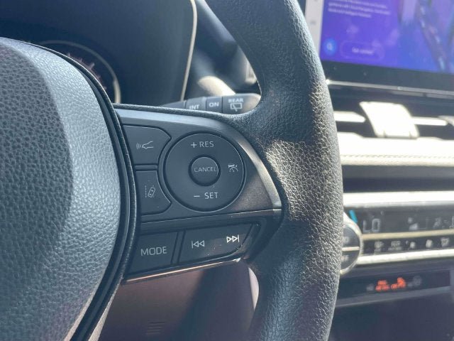 Certified 2025 Toyota RAV4 XLE AWD/4WD image 24