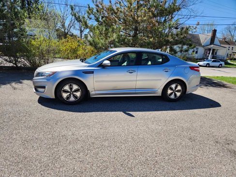 Used 2012 Kia Optima Hybrid w/ Hybrid Convenience Pkg image 14