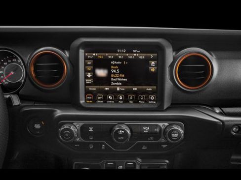 Certified 2022 Jeep Gladiator Mojave w/ LED Lighting Group AWD/4WD image 7